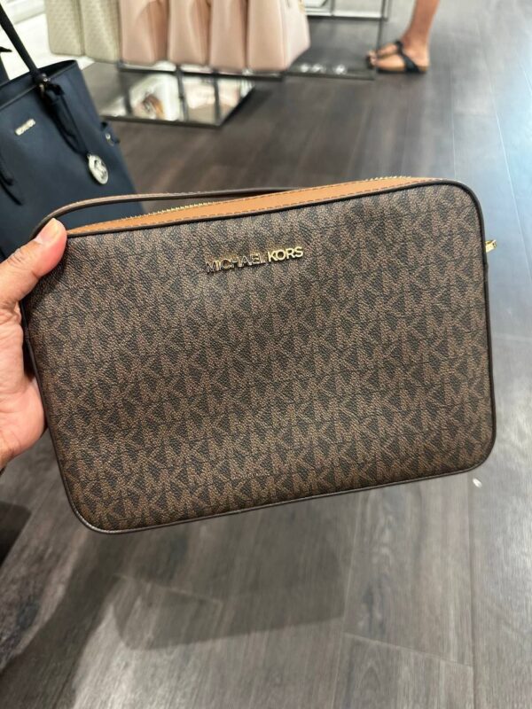 Michael Kors jet set travel crossbody